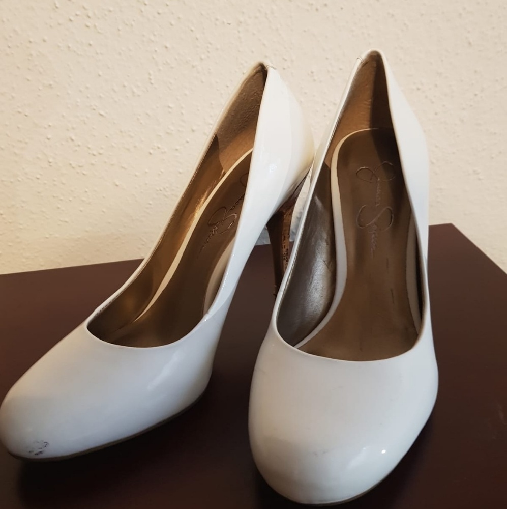 Shoe